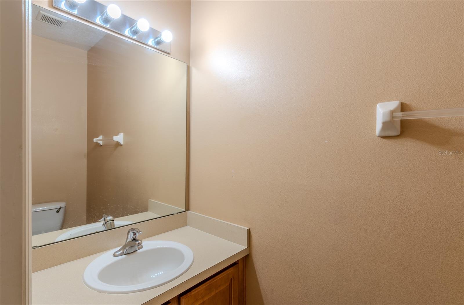 OVERLOOK/PARKSIDE CONDO - Residential