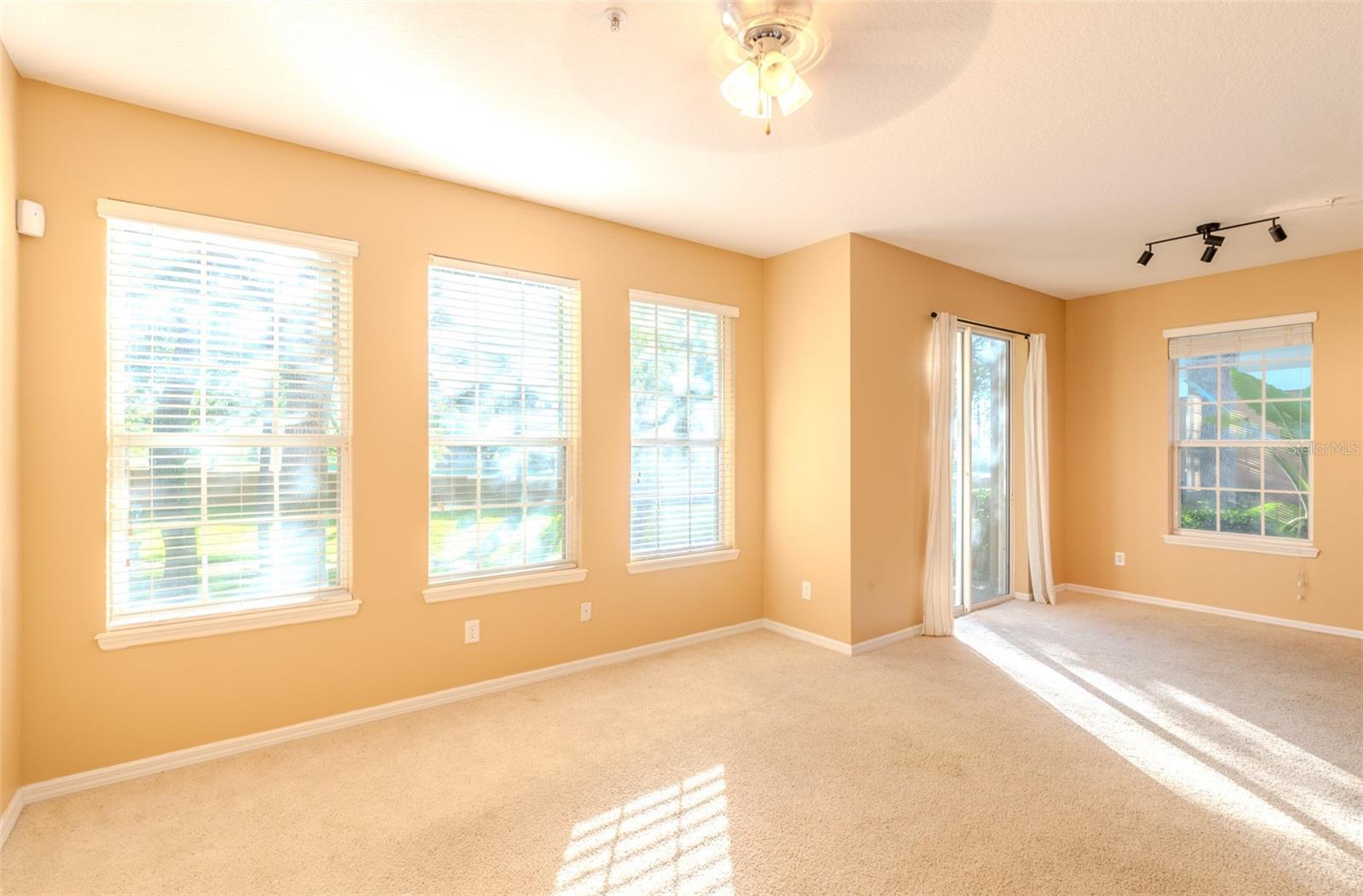 OVERLOOK/PARKSIDE CONDO - Residential