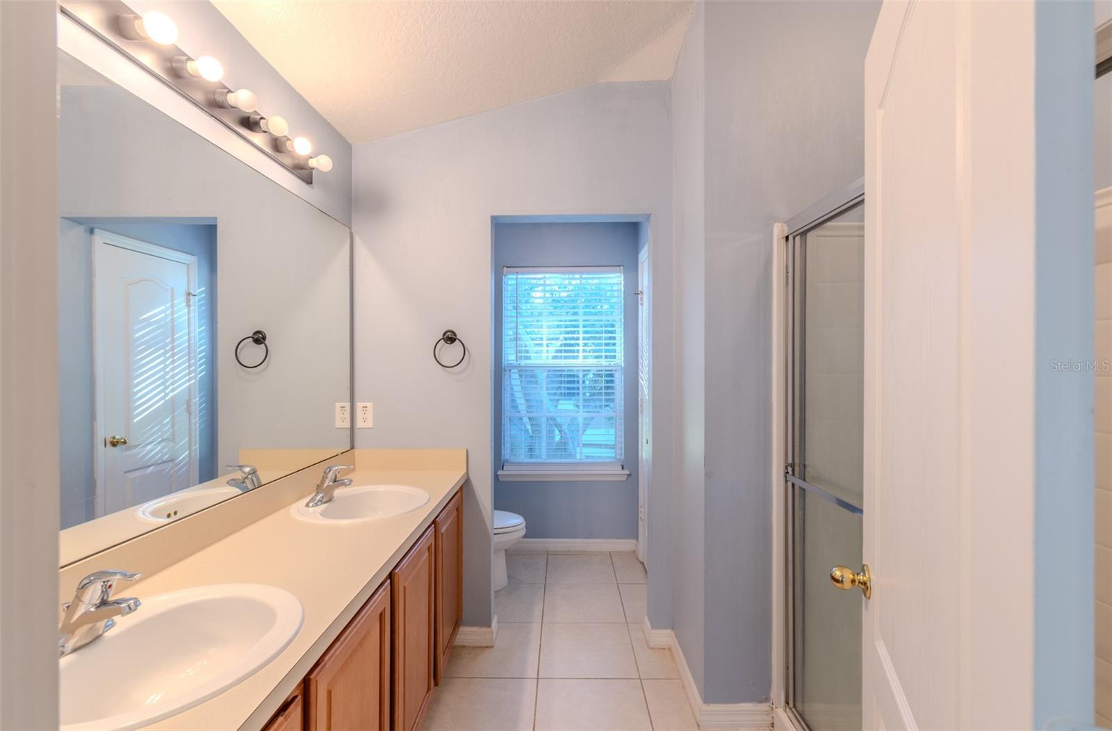 OVERLOOK/PARKSIDE CONDO - Residential