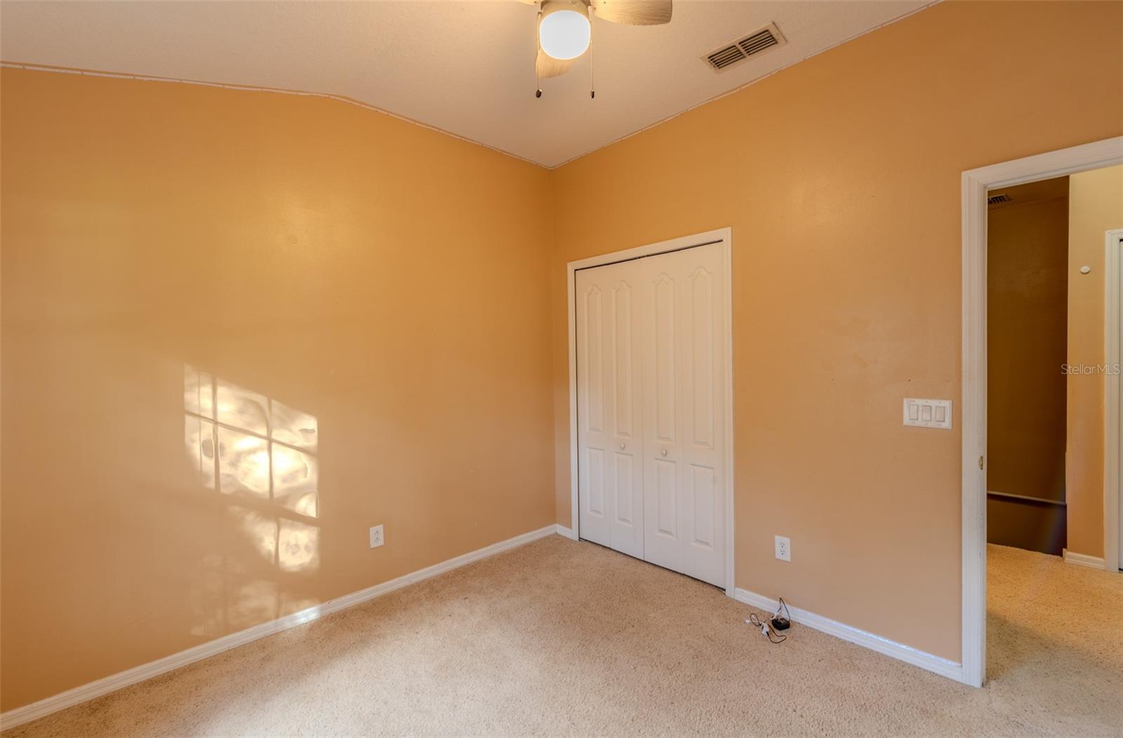 OVERLOOK/PARKSIDE CONDO - Residential