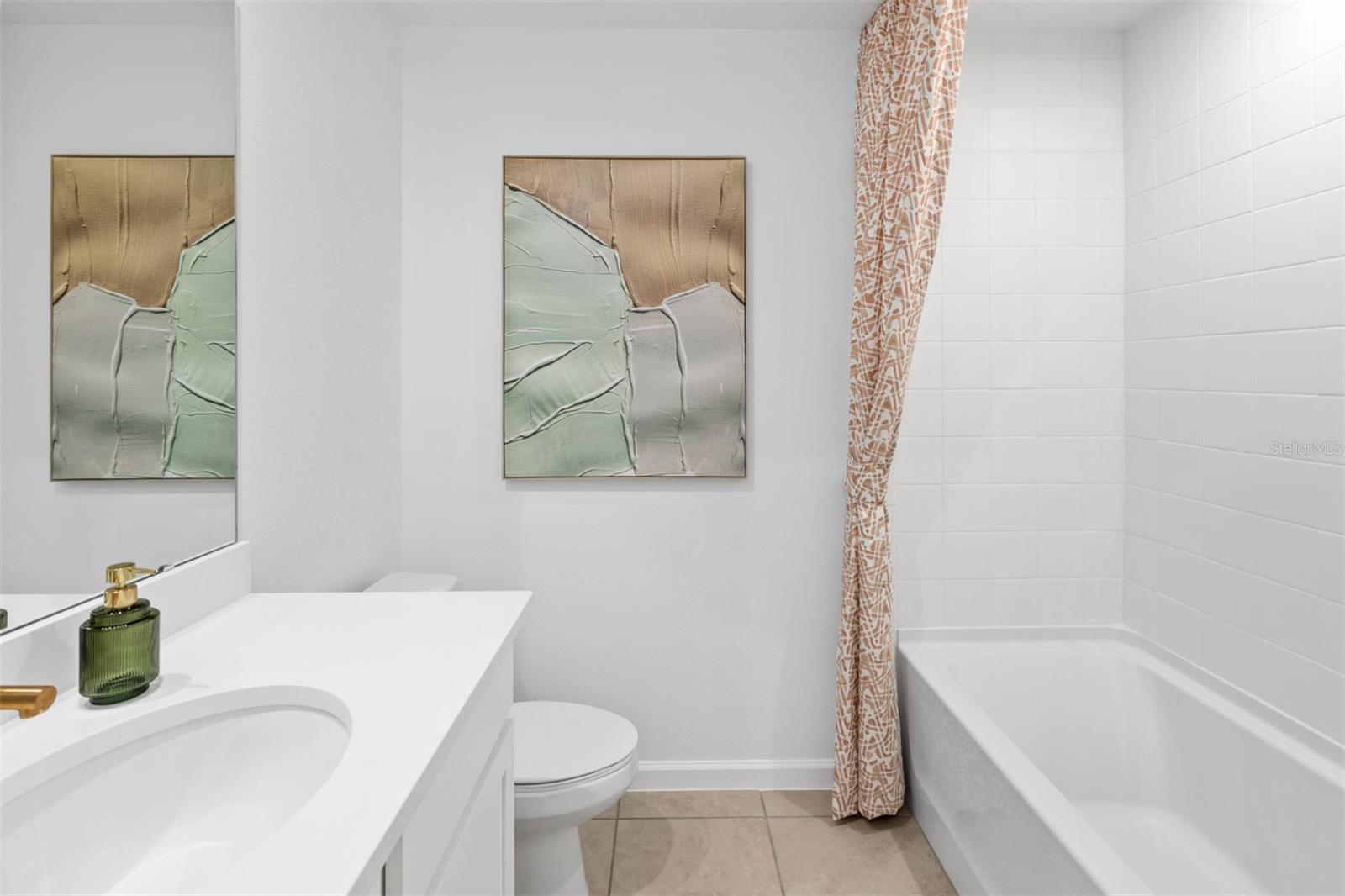 HICKORY GROVE - Residential