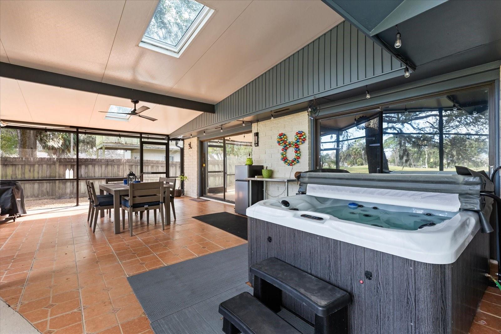 RIVIERA ESTATES UNREC 233 - Residential