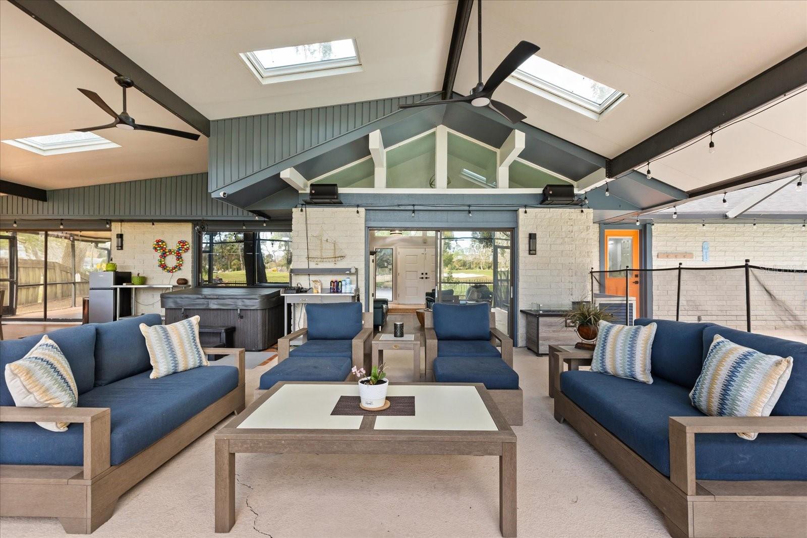 RIVIERA ESTATES UNREC 233 - Residential