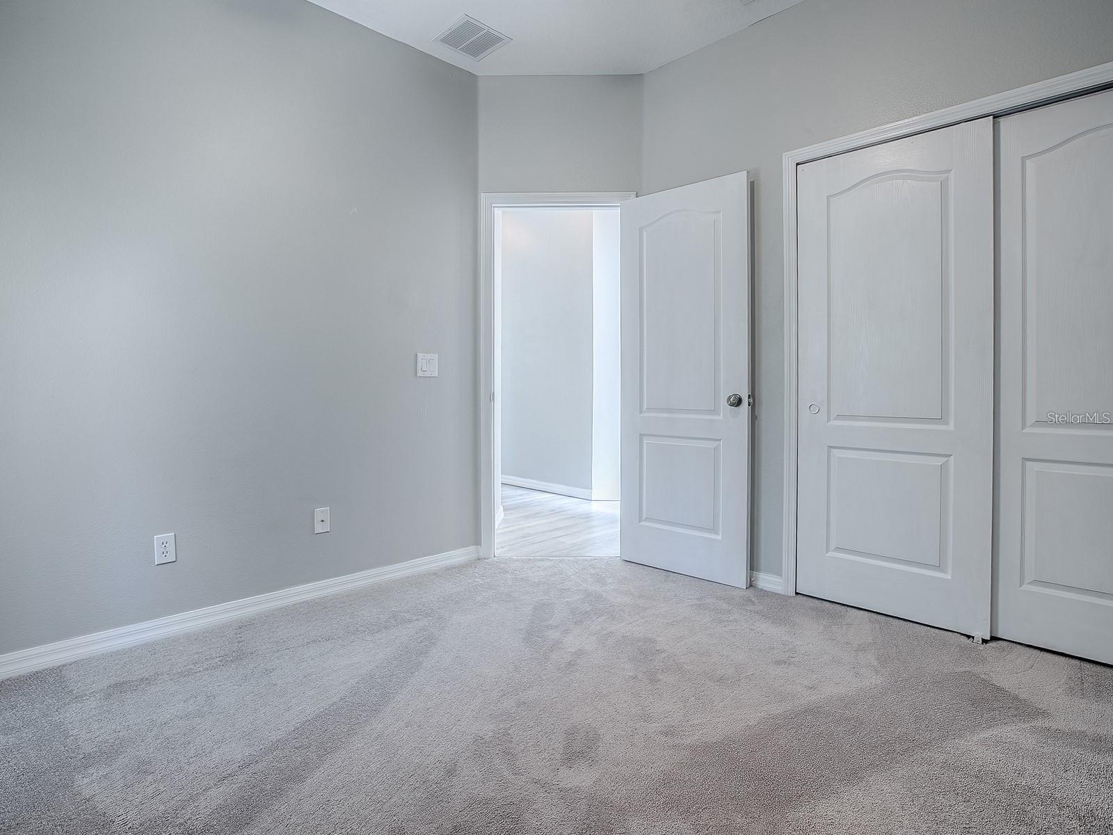 TAVARES PINES AT LAKE SAUNDERS PH 02 - Residential Lease