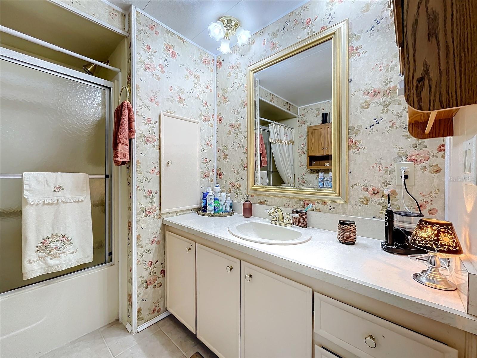 TAVARES LAKE FRANCES ESTATES - Residential