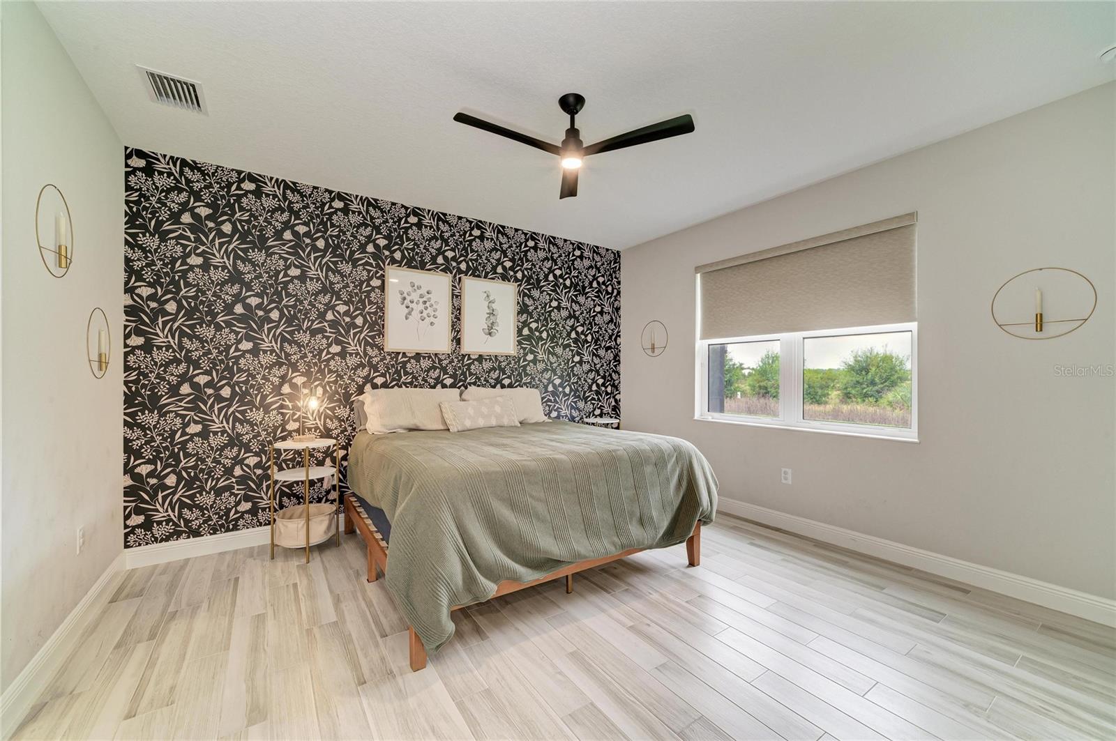 1079 WATERLINE COURT