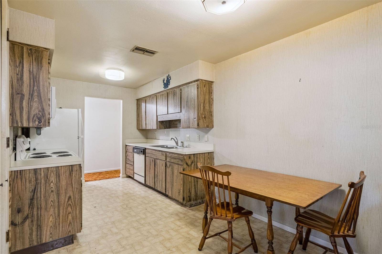 CRESCENT ESTATES - Residential