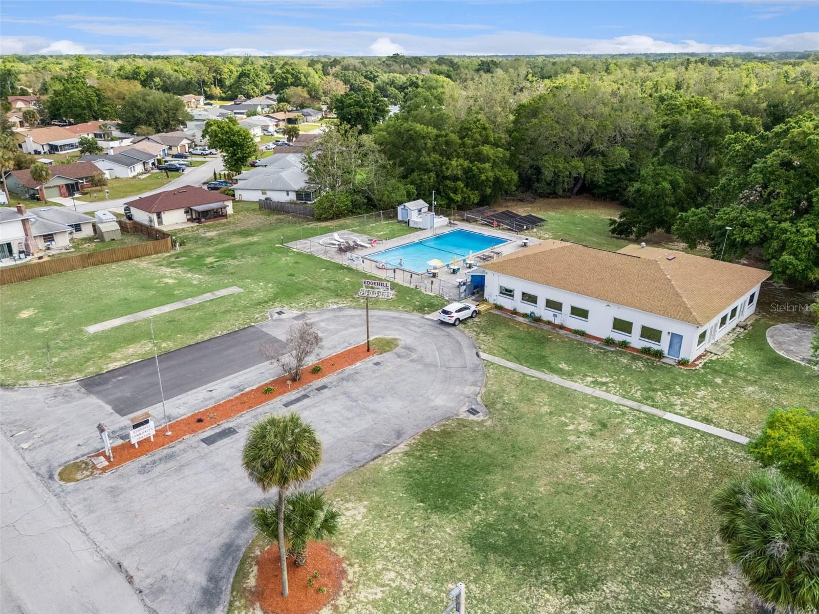 CRESCENT ESTATES - Residential