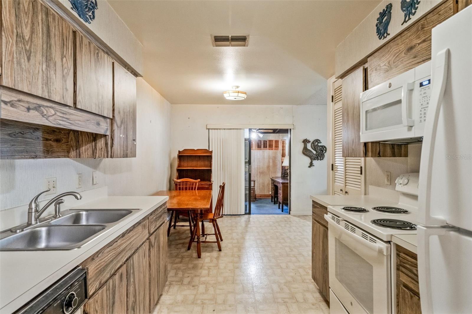 CRESCENT ESTATES - Residential