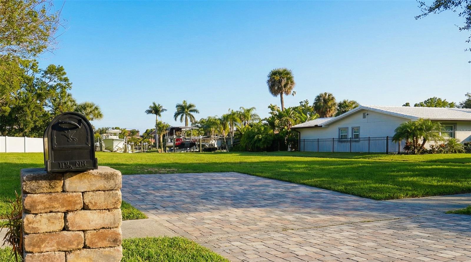 DANA SHORES UN 2 SEC - Land