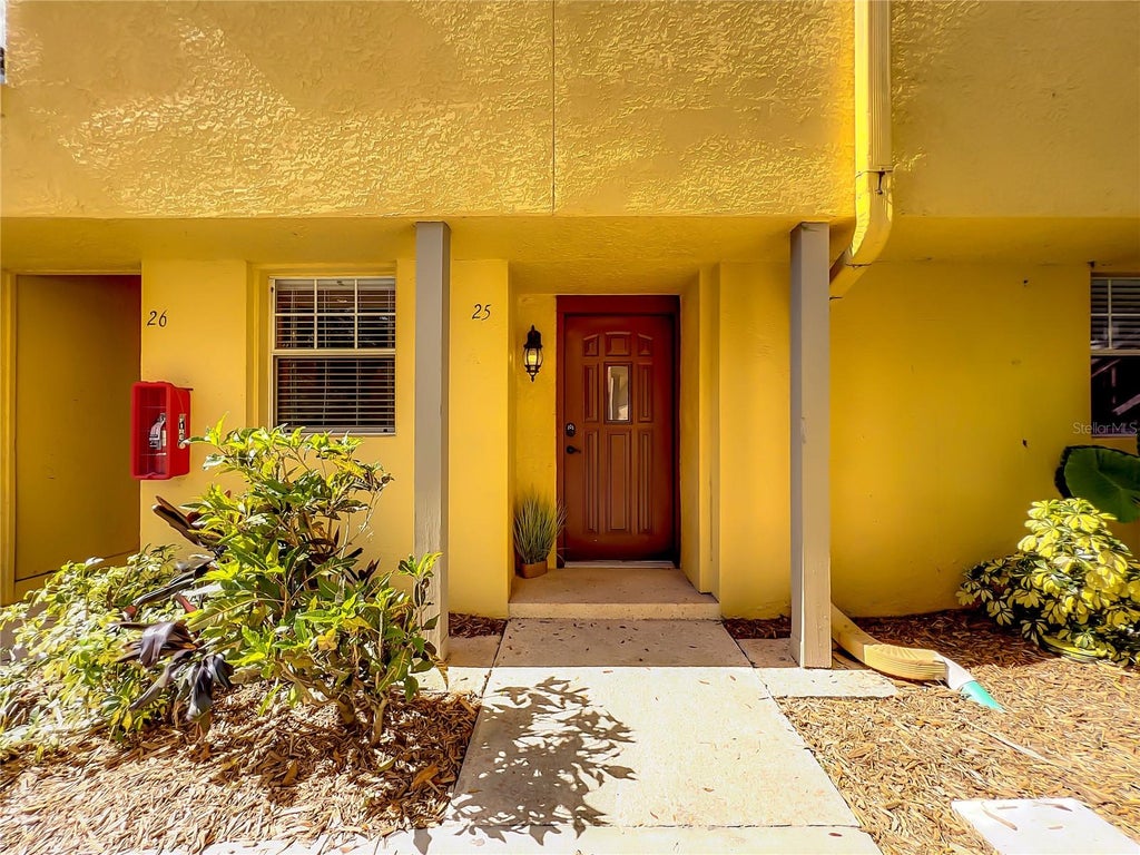 Photo of 784 E Michigan Street #25, Orlando, FL 32806 (MLS # O6448074)
