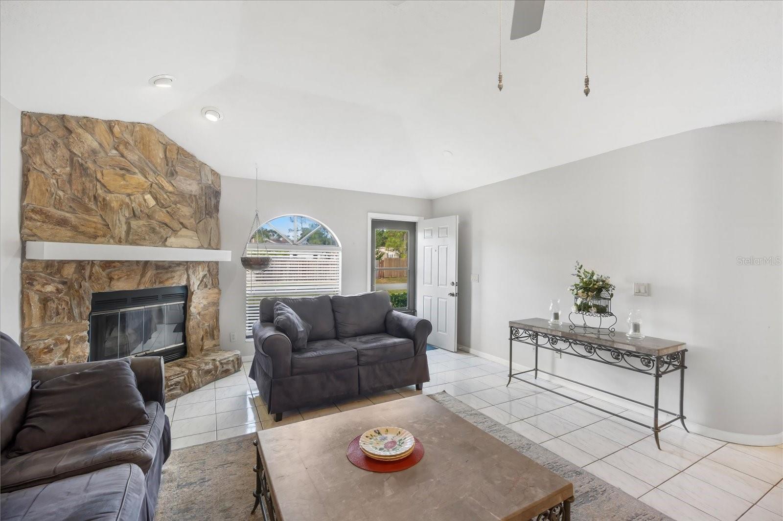 CLUB VILLAS CONDO - Residential