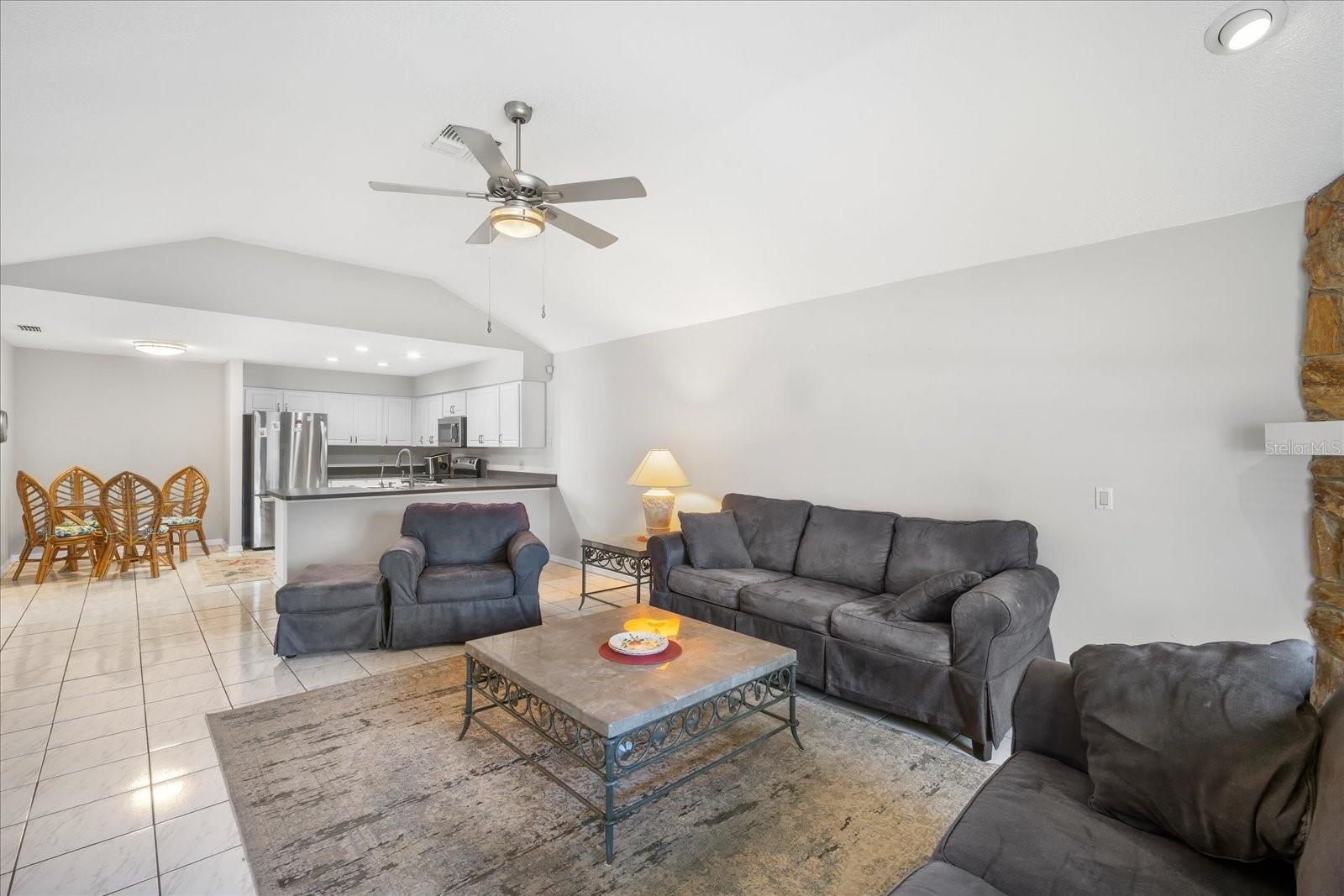 CLUB VILLAS CONDO - Residential