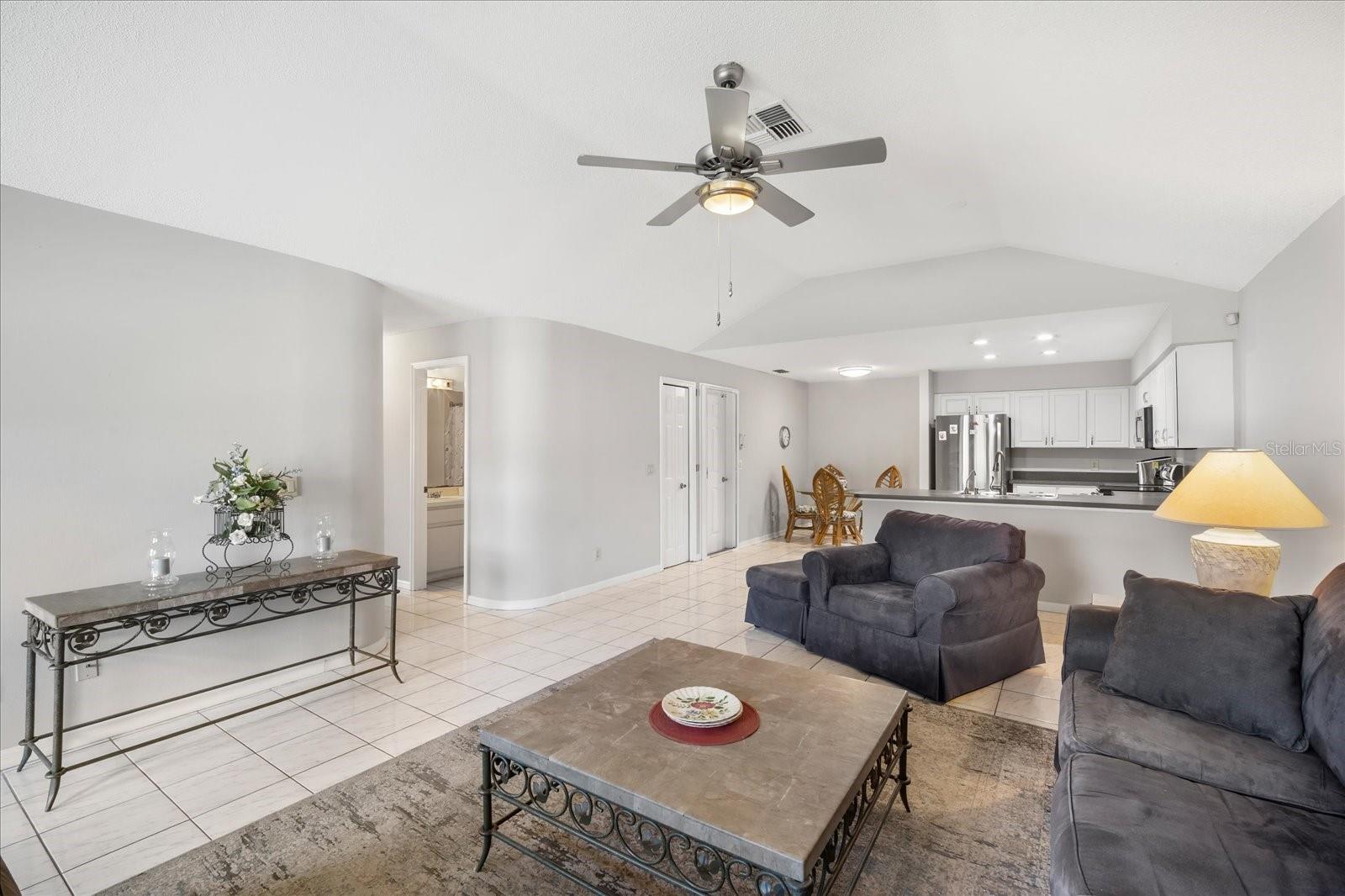 CLUB VILLAS CONDO - Residential