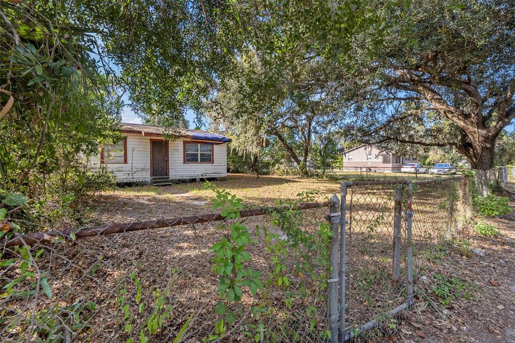 Photo of 11720 Williams Road, Thonotosassa, FL 33592 (MLS # TB8447468)