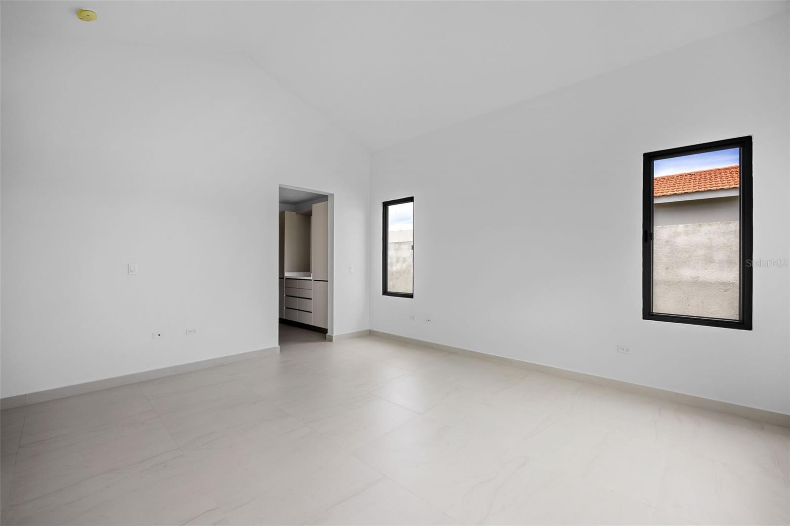 SABANERA DE DORADO - Residential