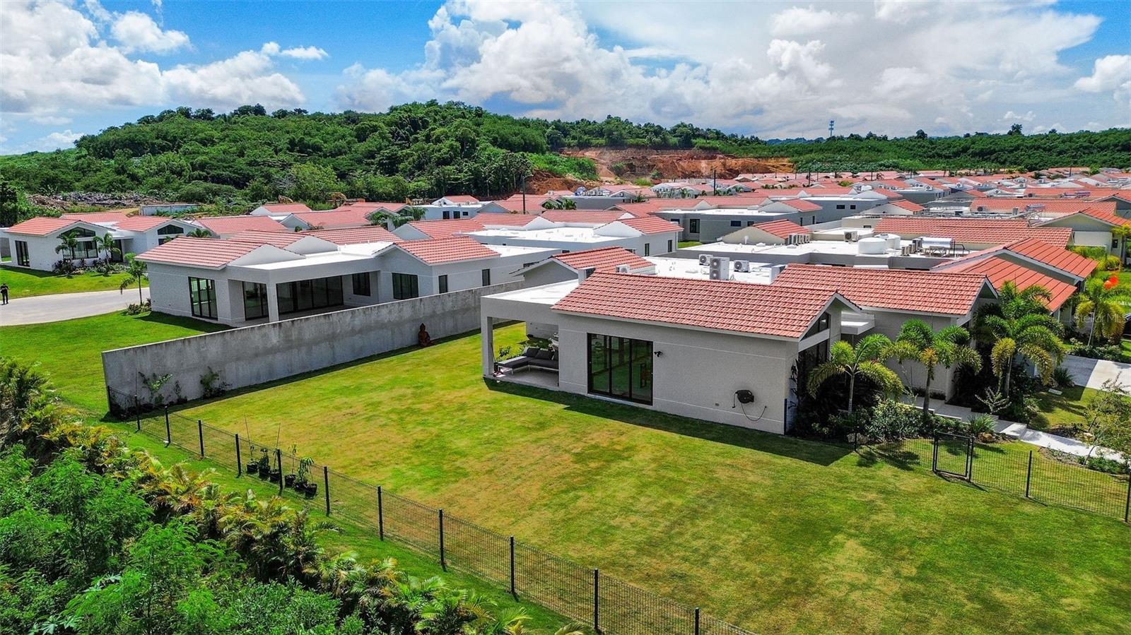 SABANERA DE DORADO - Residential