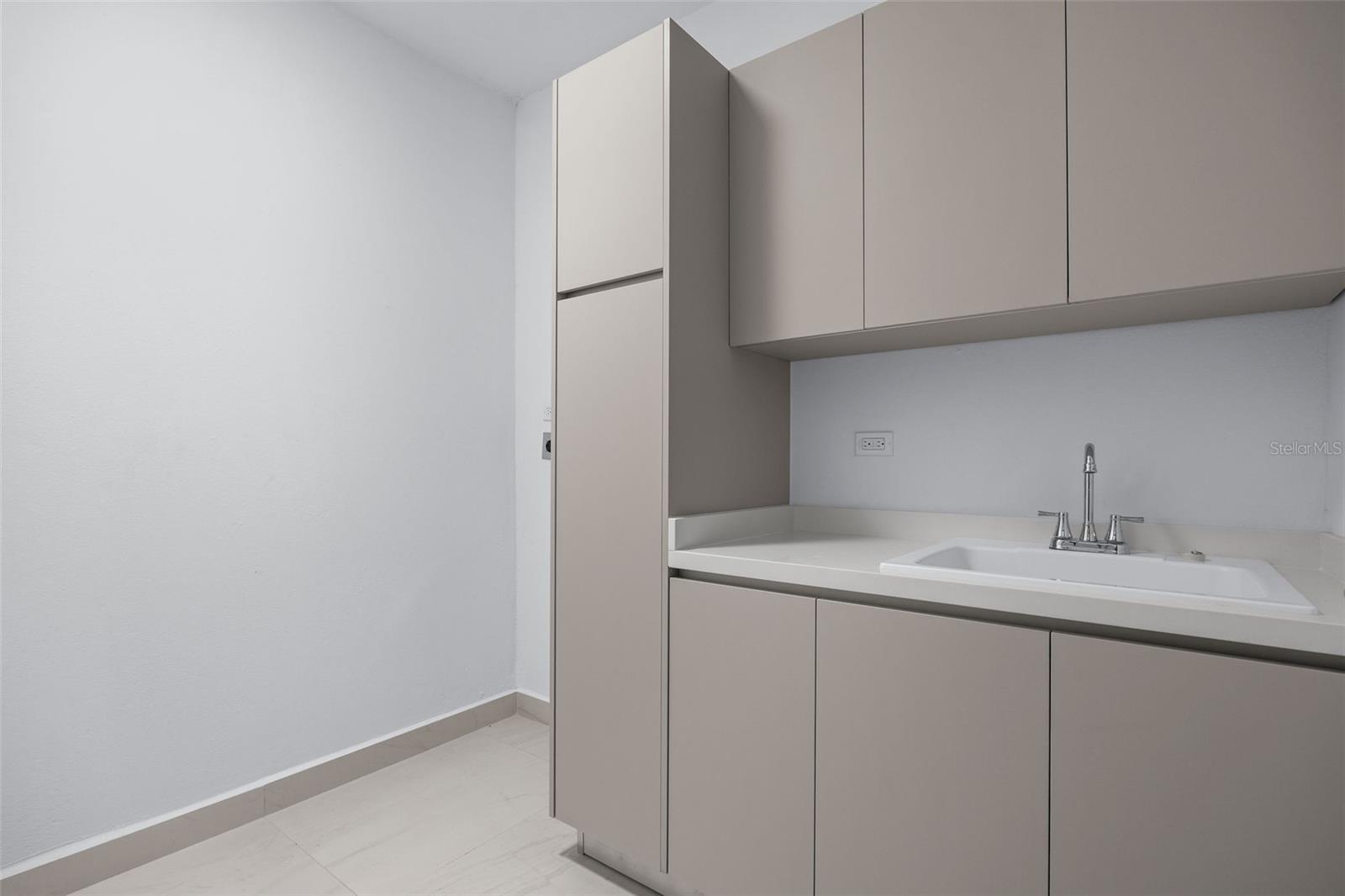 SABANERA DE DORADO - Residential