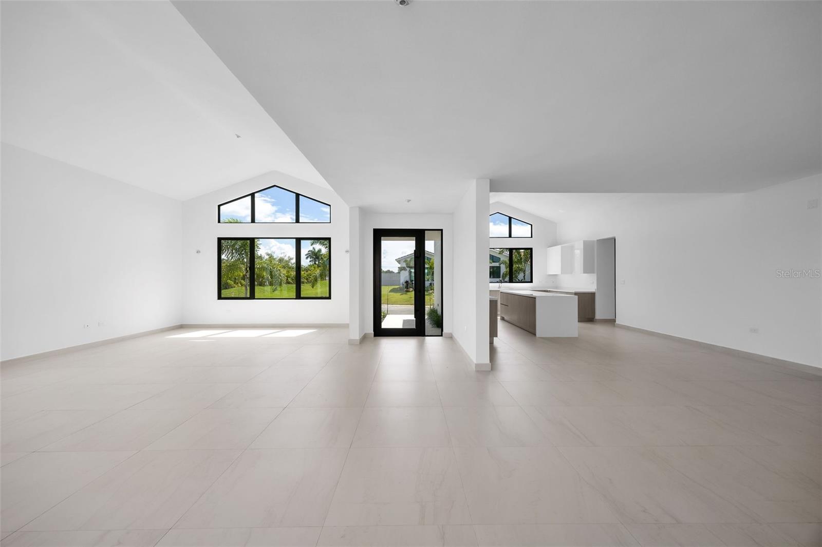 SABANERA DE DORADO - Residential