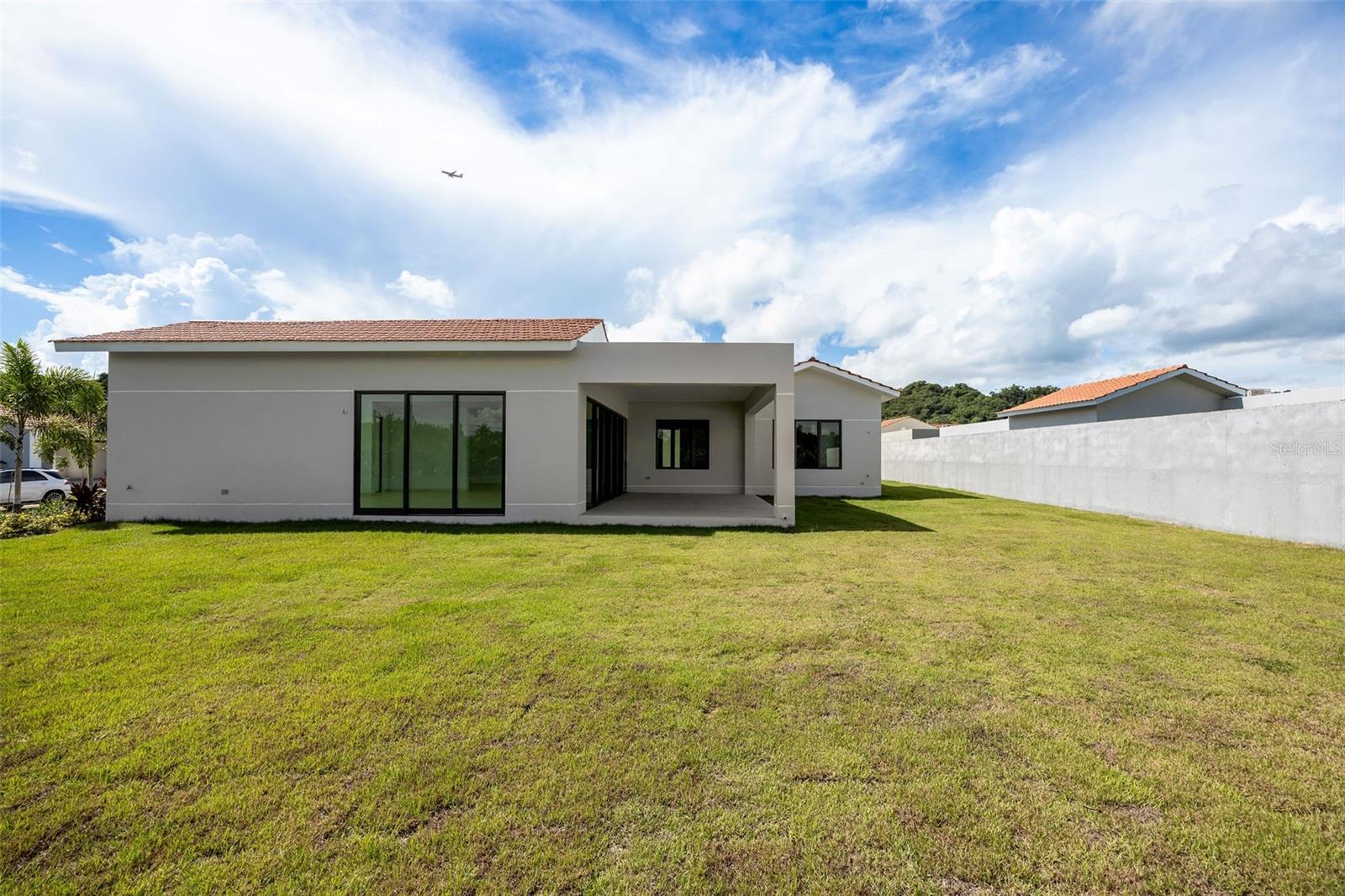 SABANERA DE DORADO - Residential