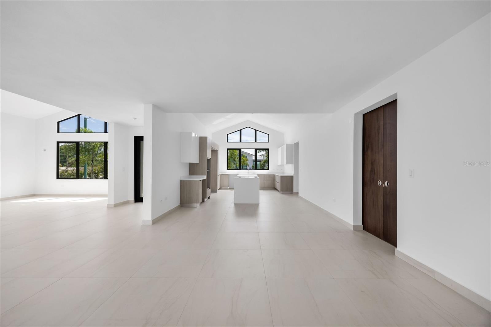 SABANERA DE DORADO - Residential