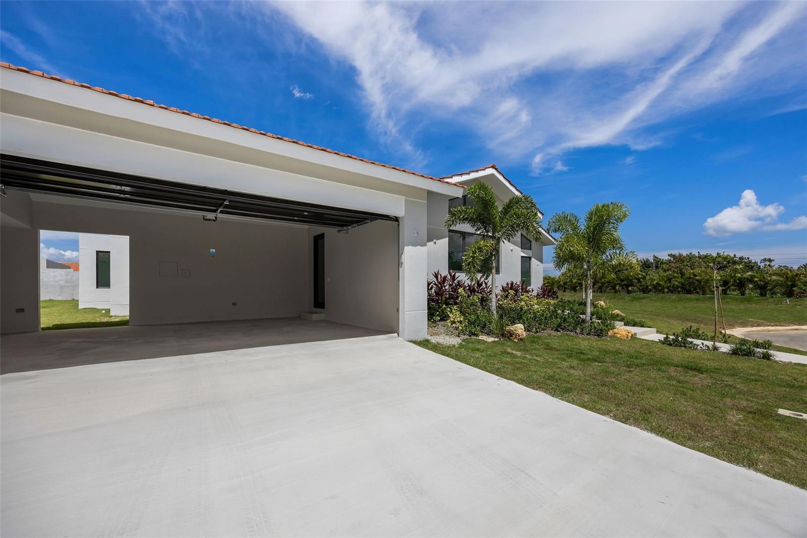 SABANERA DE DORADO - Residential