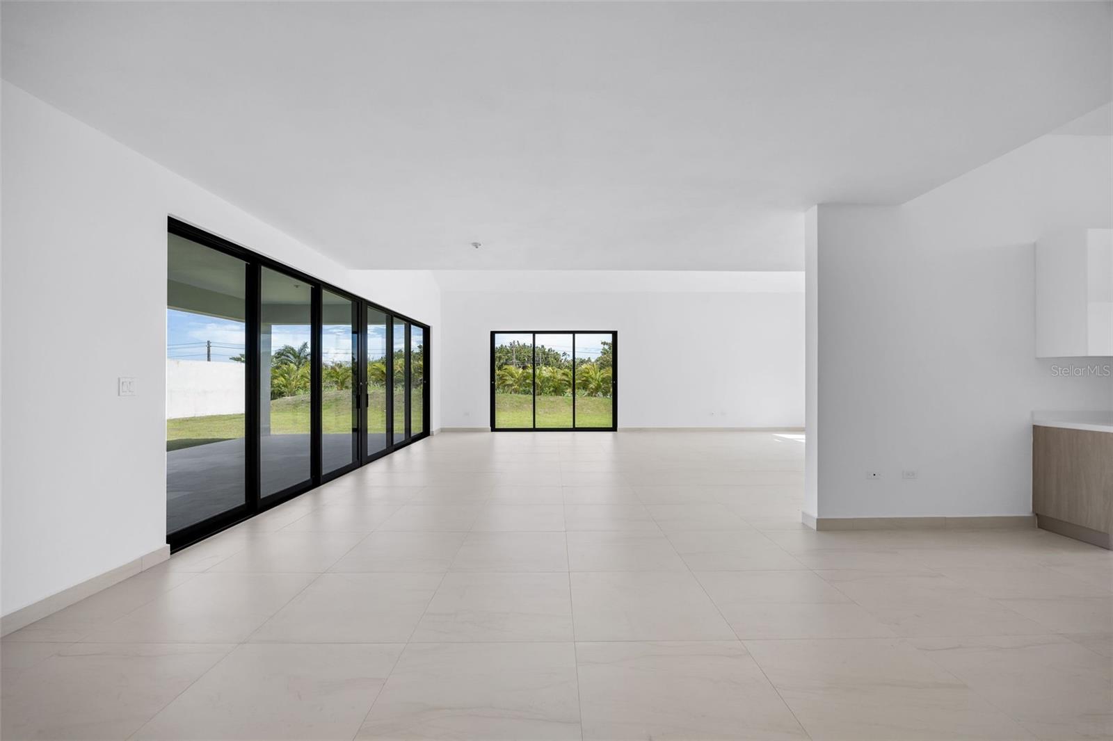 SABANERA DE DORADO - Residential