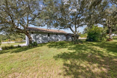 A home in DEBARY