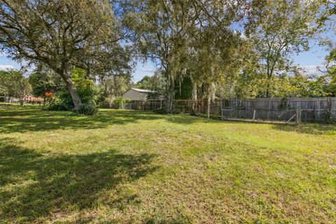 A home in DEBARY