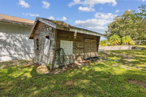 A home in DEBARY