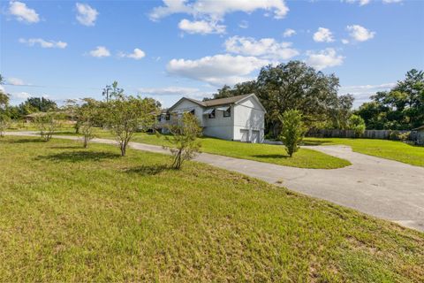 A home in DEBARY