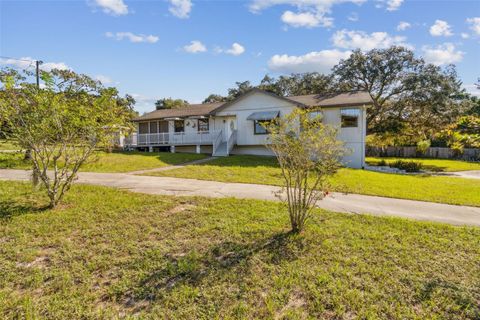 A home in DEBARY