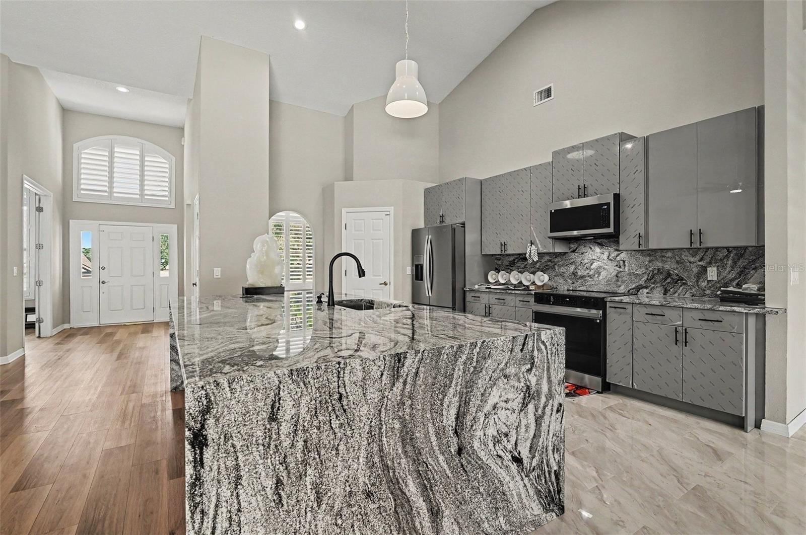 1236 HAWTHORNE COVE DRIVE