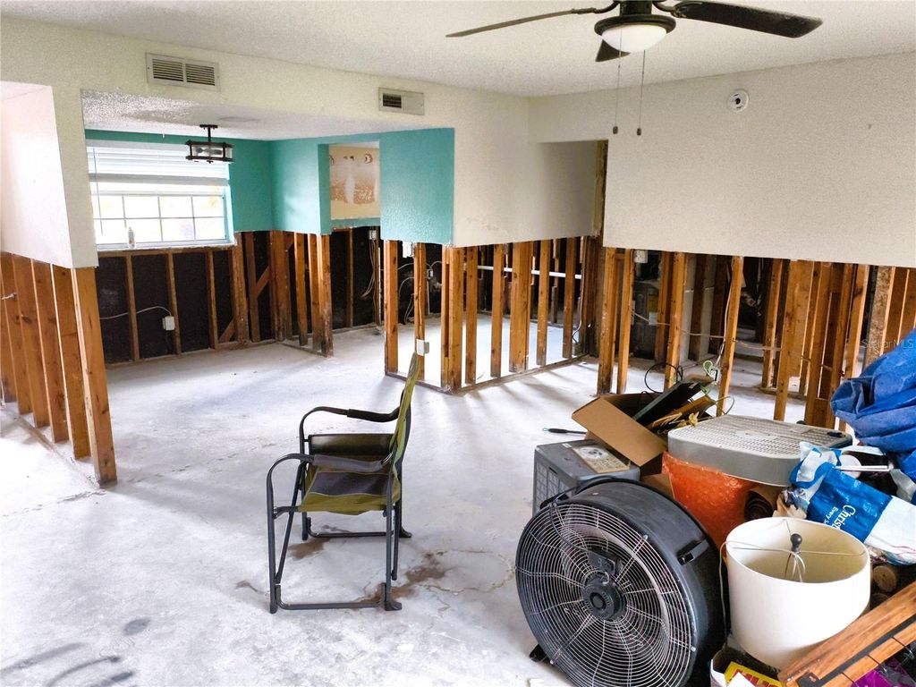 Photo of 200 Country Club Drive #805, Largo, FL 33771 (MLS # TB8436845)