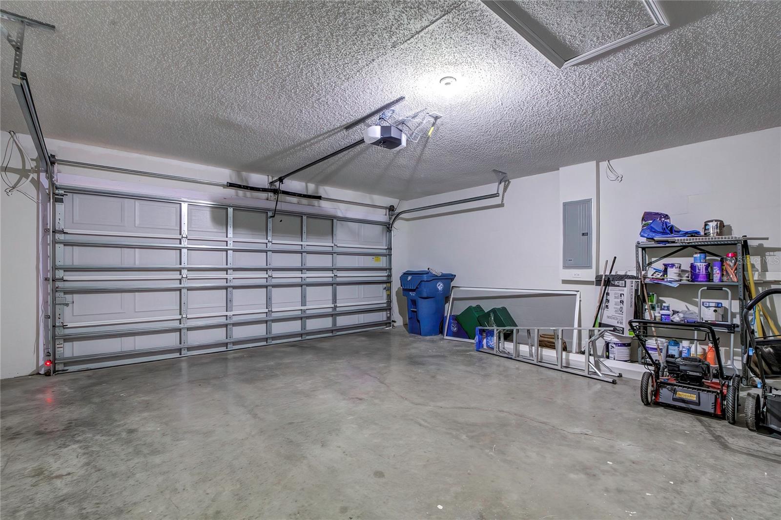 SPRING HILL - Residential Lease