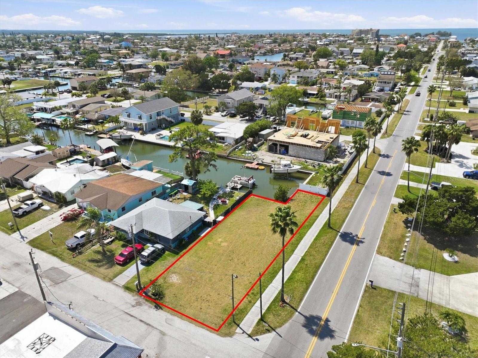 HUDSON BEACH ESTATES - Land