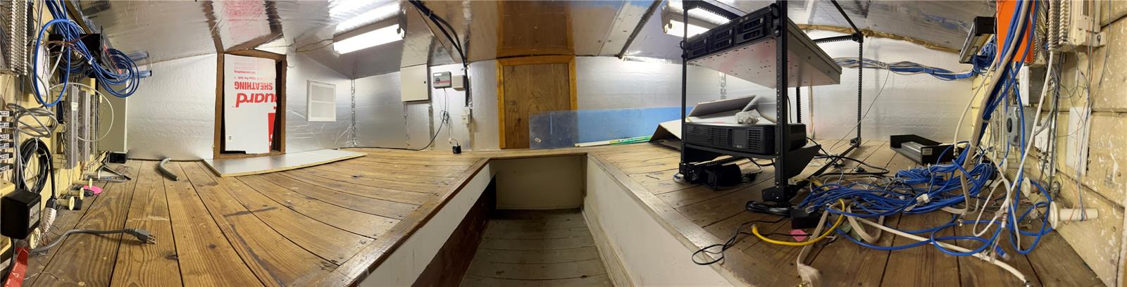 AVON PARK - Commercial Sale