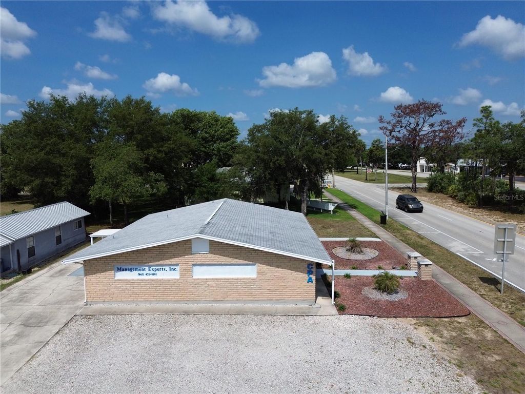 Photo of 601 W Main Street, Avon Park, FL 33825 (MLS # L4961861)