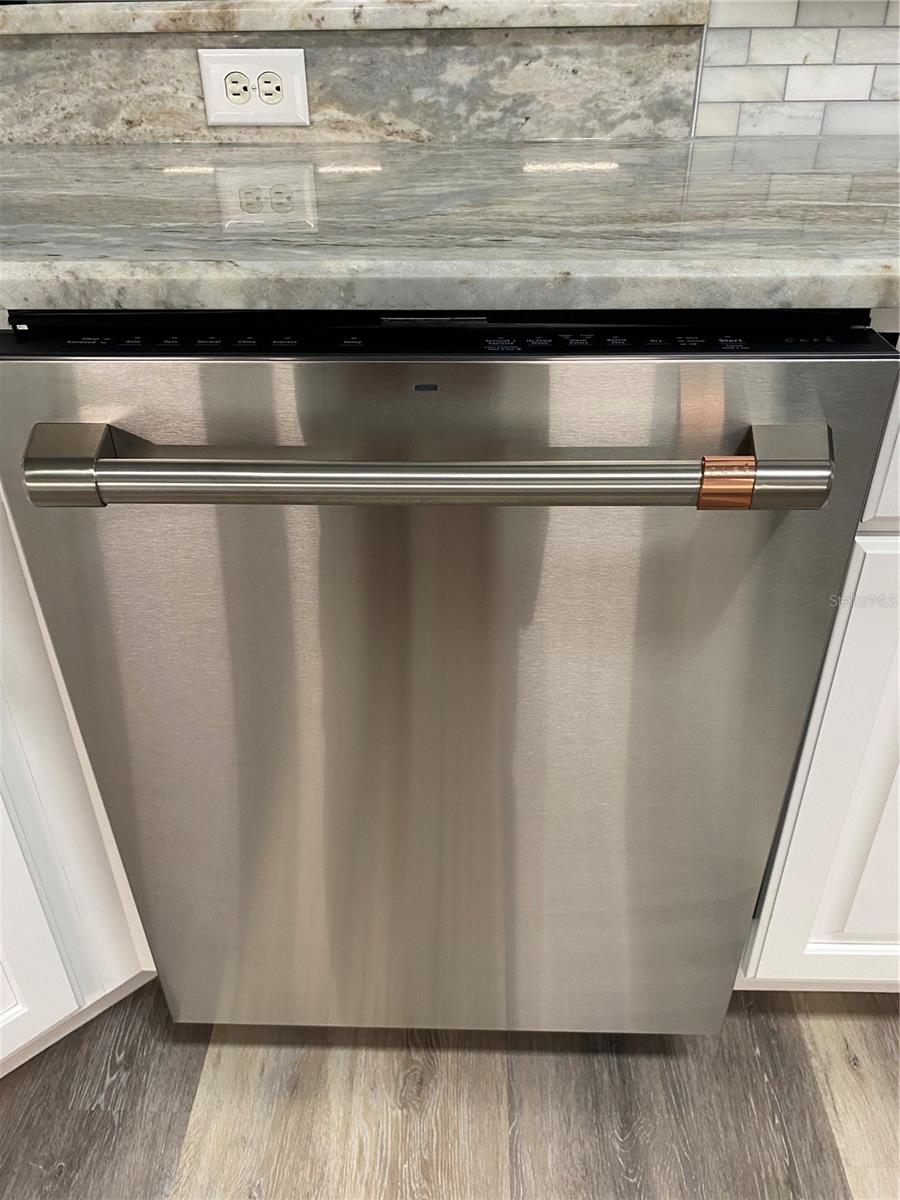 BRECKENRIDGE CLUSTER - Residential Lease