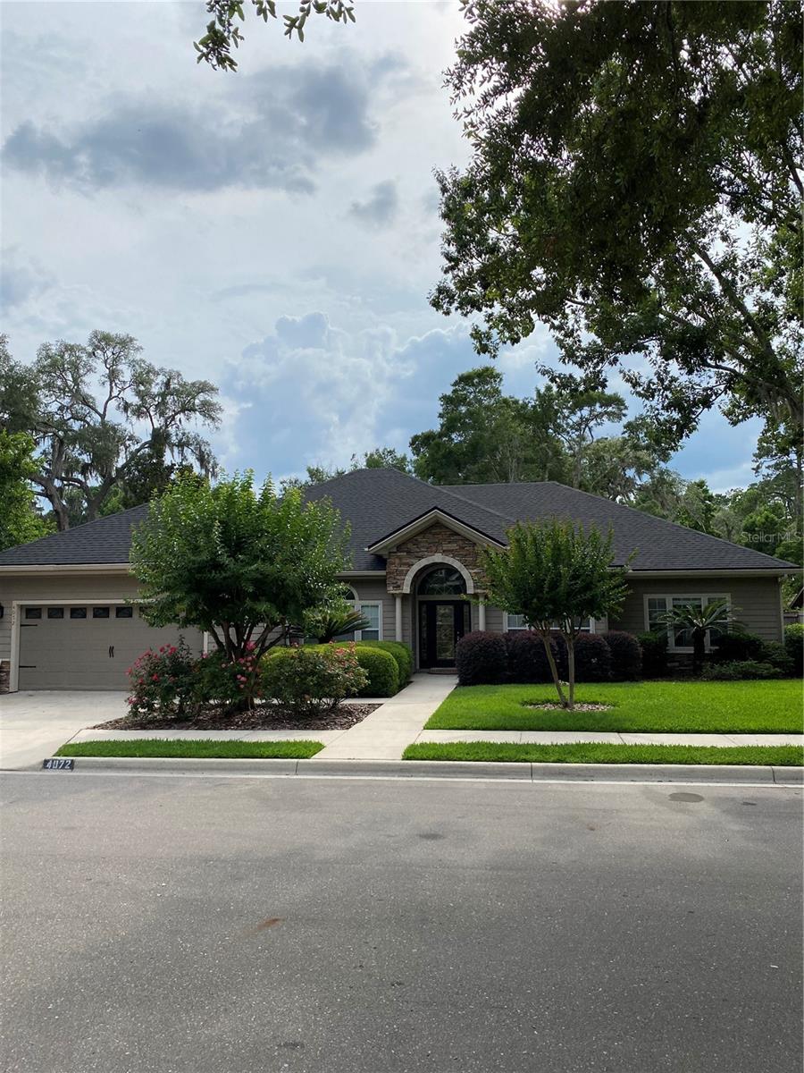 BRECKENRIDGE CLUSTER - Residential Lease