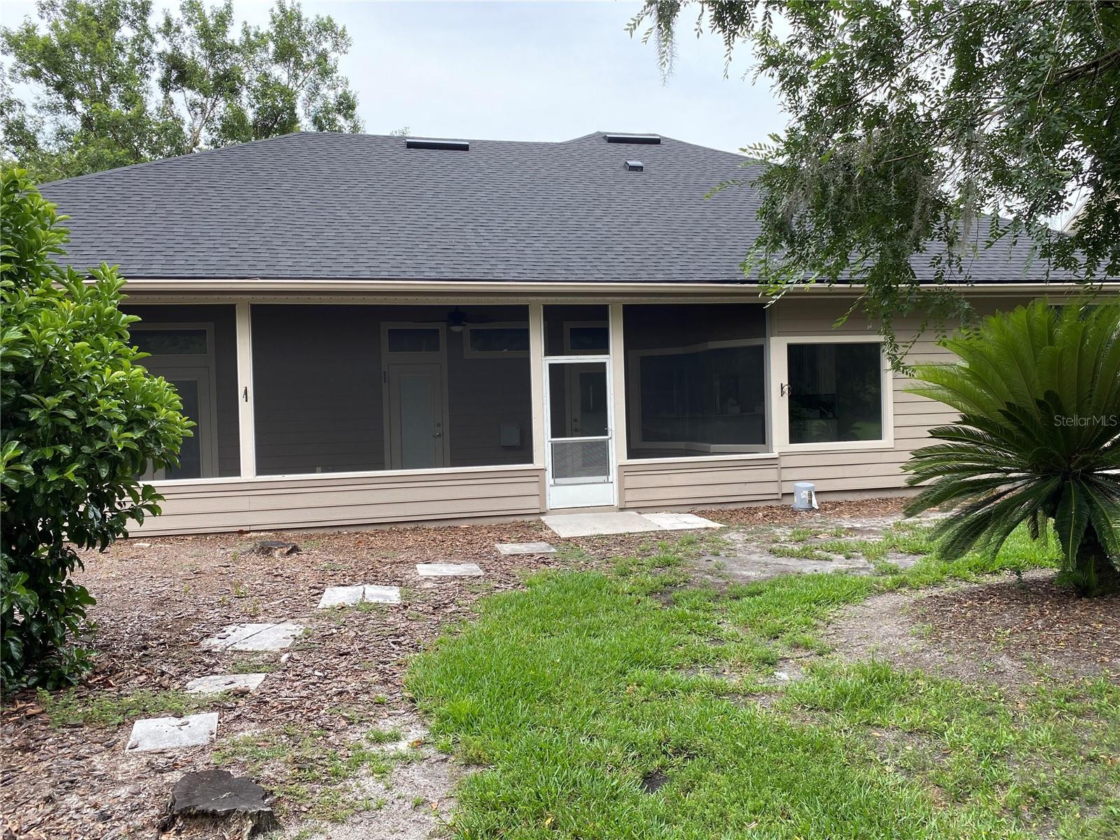 BRECKENRIDGE CLUSTER - Residential Lease