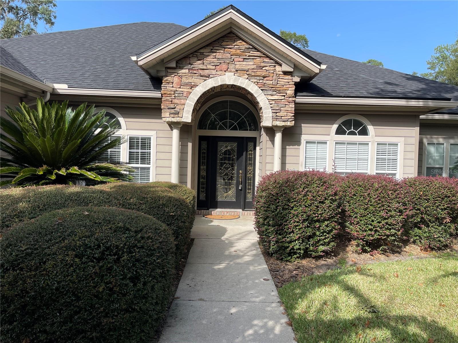 BRECKENRIDGE CLUSTER - Residential Lease