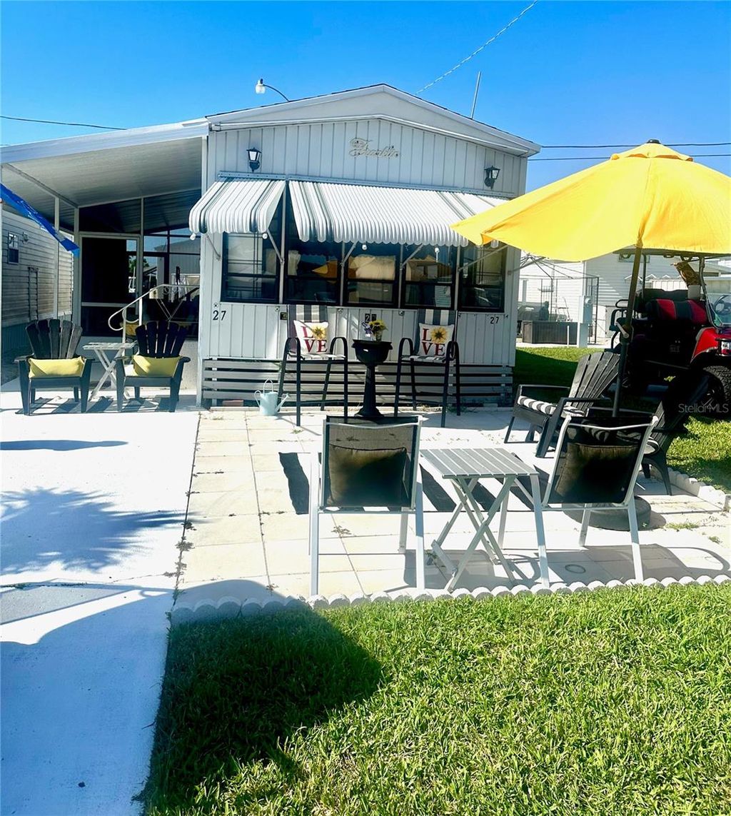 Photo of 27 MONTEGO DRIVE, PALMETTO, FL 34221 (MLS # A4569194)