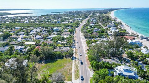 A home in LONGBOAT KEY