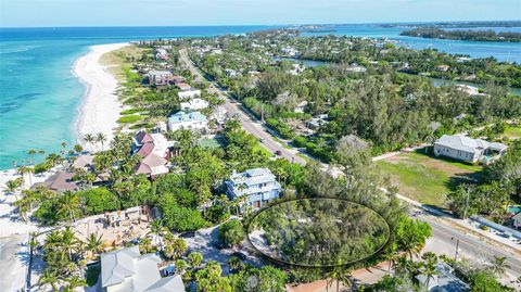 A home in LONGBOAT KEY