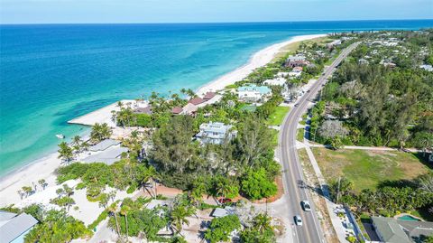 A home in LONGBOAT KEY