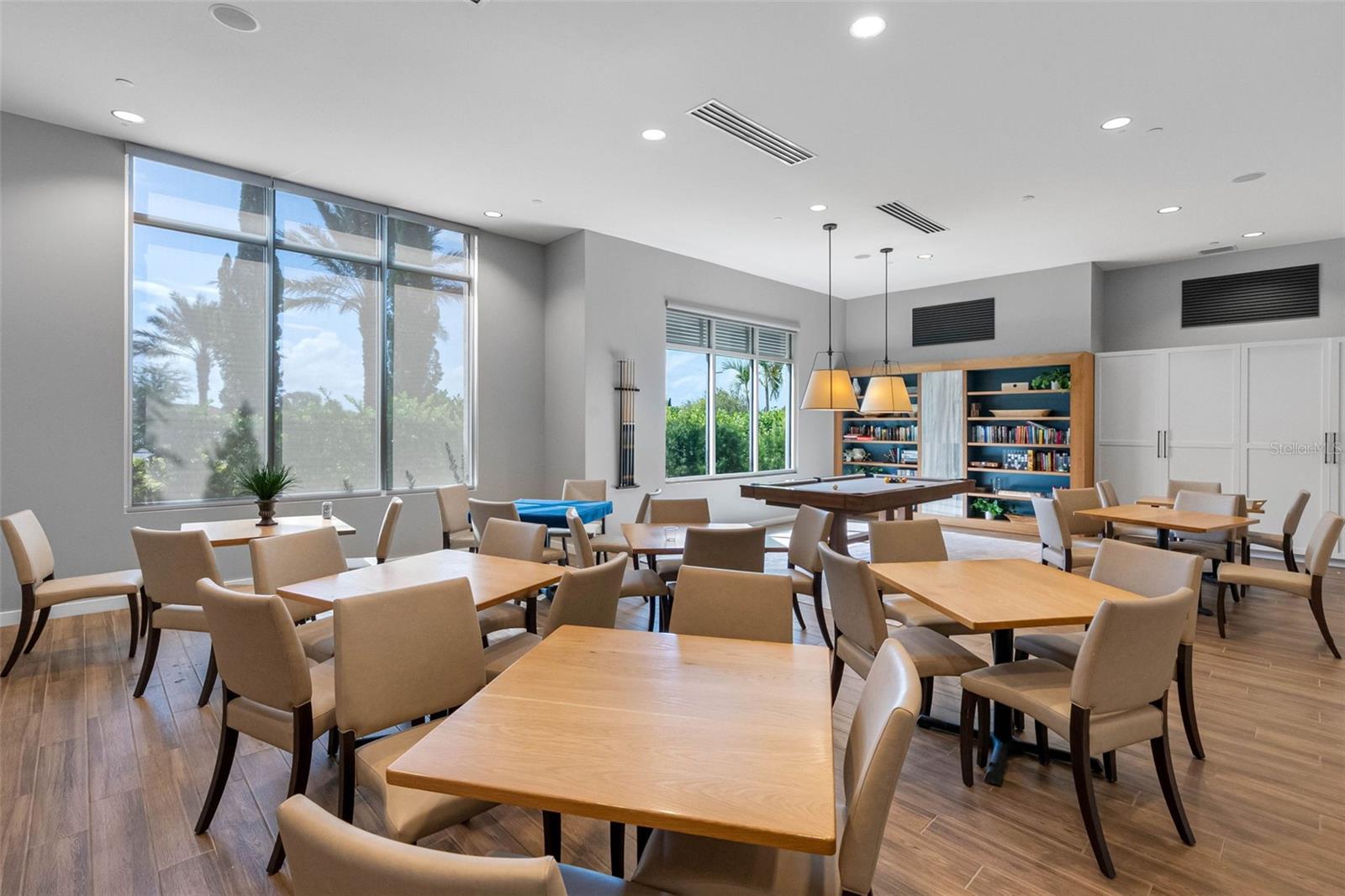 ESPLANADE/WIREGRASS RANCH PHS - Residential