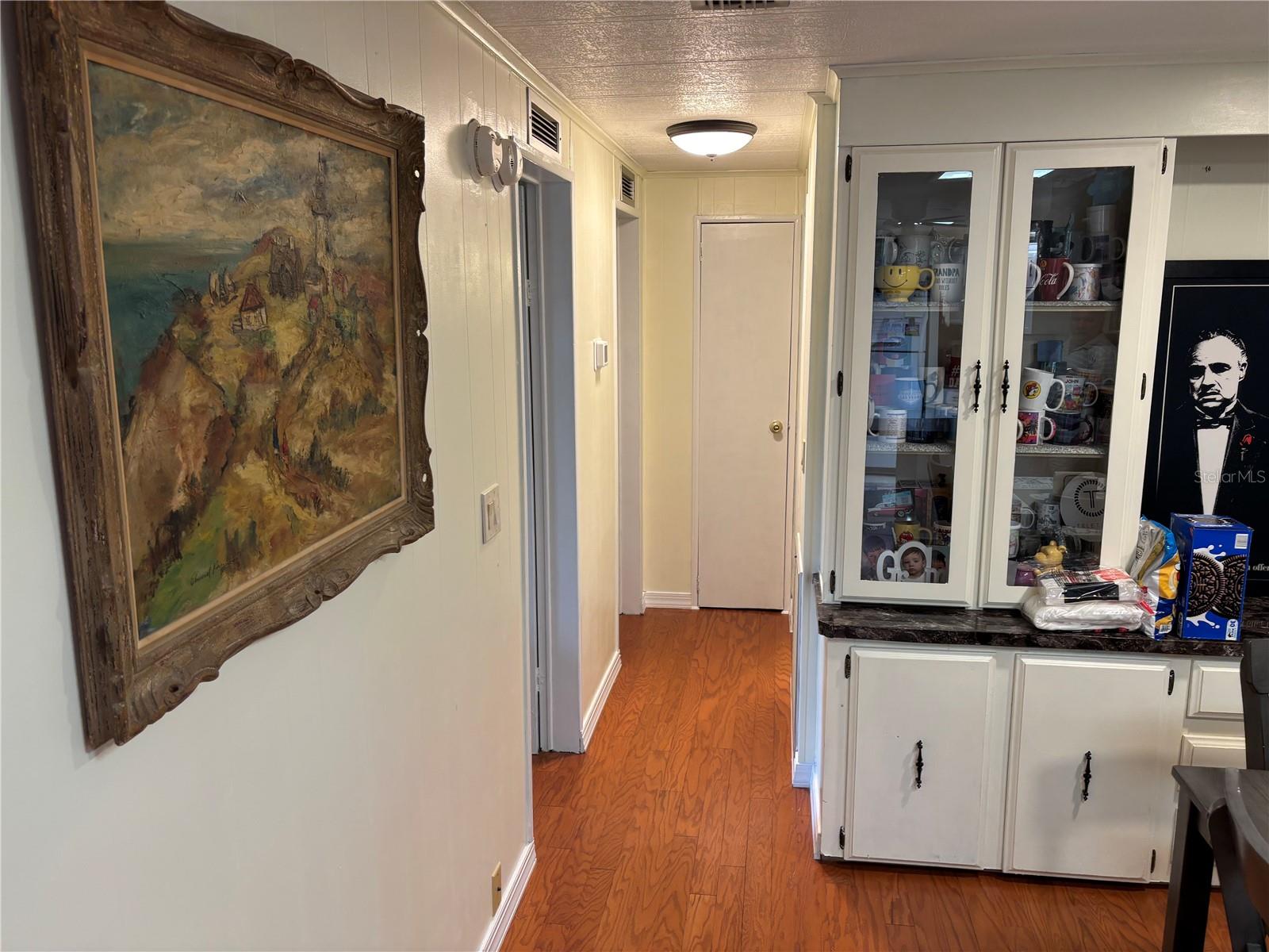 ZELLWOOD STATION - Residential