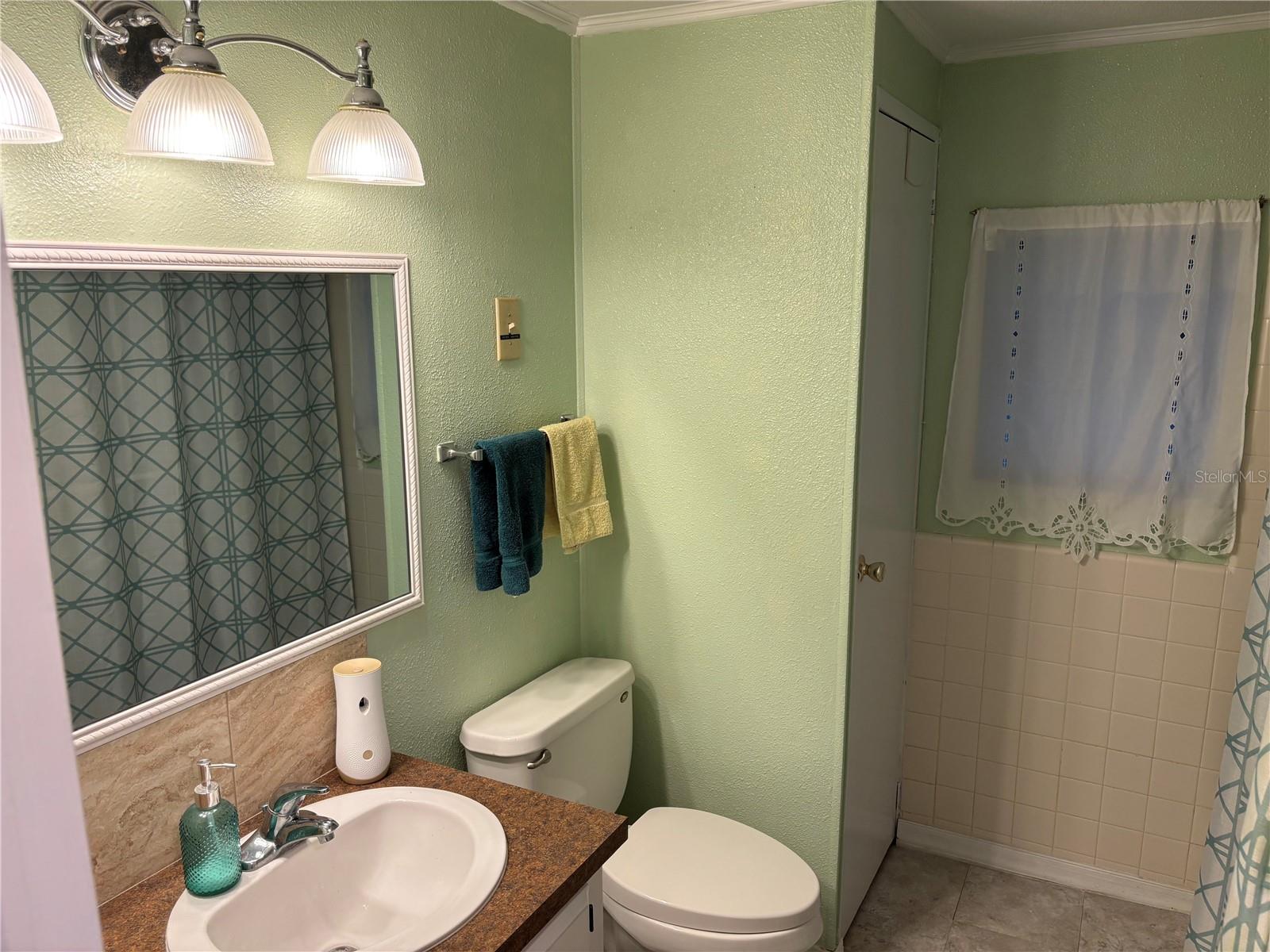 ZELLWOOD STATION - Residential