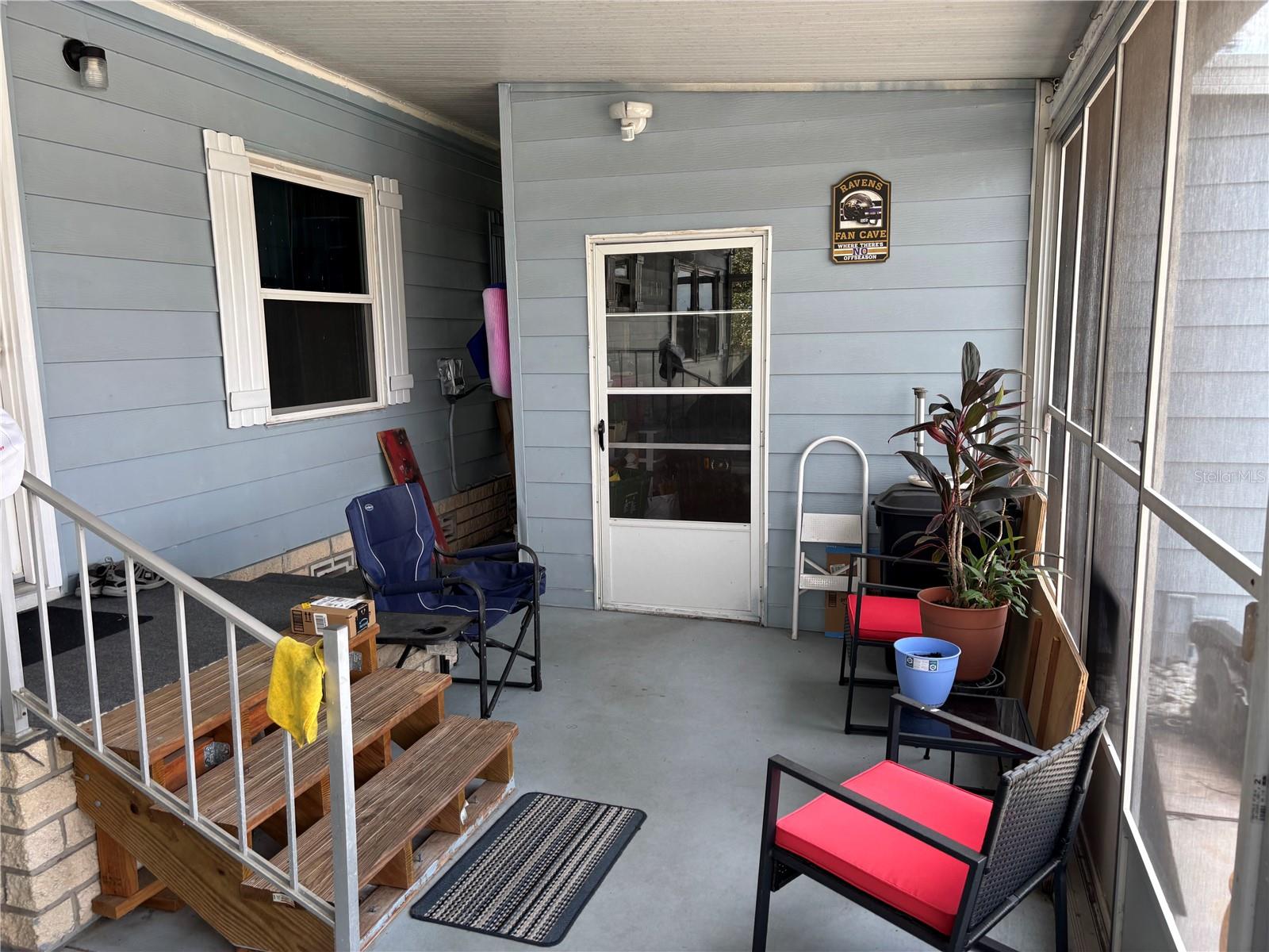 ZELLWOOD STATION - Residential